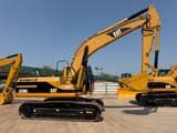 2017 Caterpillar 320BL crawler excavator side view
