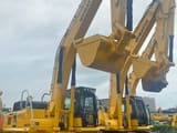 2019 Komatsu PC450-8 crawler excavator, side view