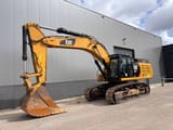 2017 Caterpillar 352F crawler excavator, side profile view