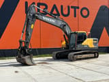 2018 Volvo EC220EL crawler excavator side view