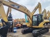 Escavadora de rastos Caterpillar 320CL de 2018, vista lateral