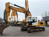 2013 Liebherr R926 LC crawler excavator, side view