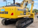 2022 Komatsu PC200-8 Raupenbagger, Ansicht von hinten rechts