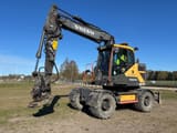 2016 Volvo EWR150E wheel excavator side view