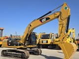 2020 Caterpillar 324D crawler excavator, side profile view