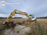 1995 Komatsu PC120-5 crawler excavator, side view