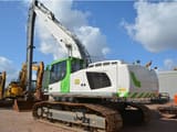 2015 Liebherr R946LC-V crawler excavator, side view
