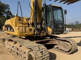 2006 Caterpillar 325CL crawler excavator, front-side view