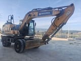 2020 Hyundai HW140 wheel excavator, side view