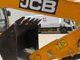 2025 JCB 225 crawler excavator boom and bucket detail