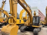 2015 Caterpillar 320B crawler excavator, front three-quarter view