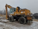 2000 Liebherr A 932 LITRONIC material handler, side view