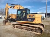 Caterpillar 320D2 Raupenbagger (2022), Seitenansicht