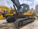 2020 Volvo EC480DL crawler excavator, front three-quarter view
