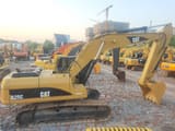 Caterpillar 325C crawler excavator, side view
