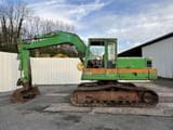 1985 Poclain 90 crawler excavator, side view