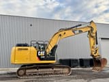 2015 Caterpillar 324E LN crawler excavator, side profile view