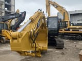 2016 Caterpillar 320C crawler excavator, front view