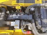 Widok komory silnika Komatsu PC200-8 z 2023 r.