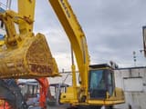2019 Komatsu PC450-8 crawler excavator, front three-quarter view