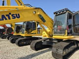 Escavatore cingolato Komatsu PC200-8 del 2024, vista laterale
