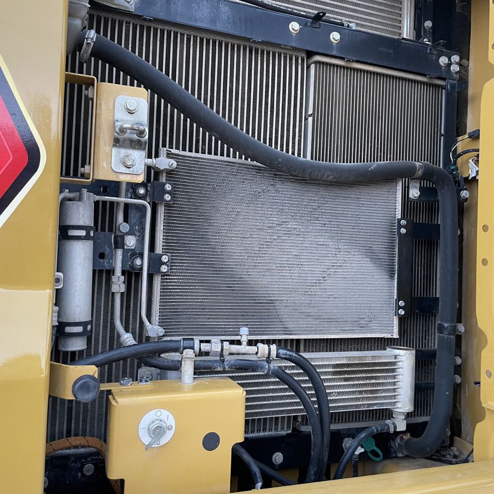 2024 Caterpillar 320GC crawler excavator cooling system detail