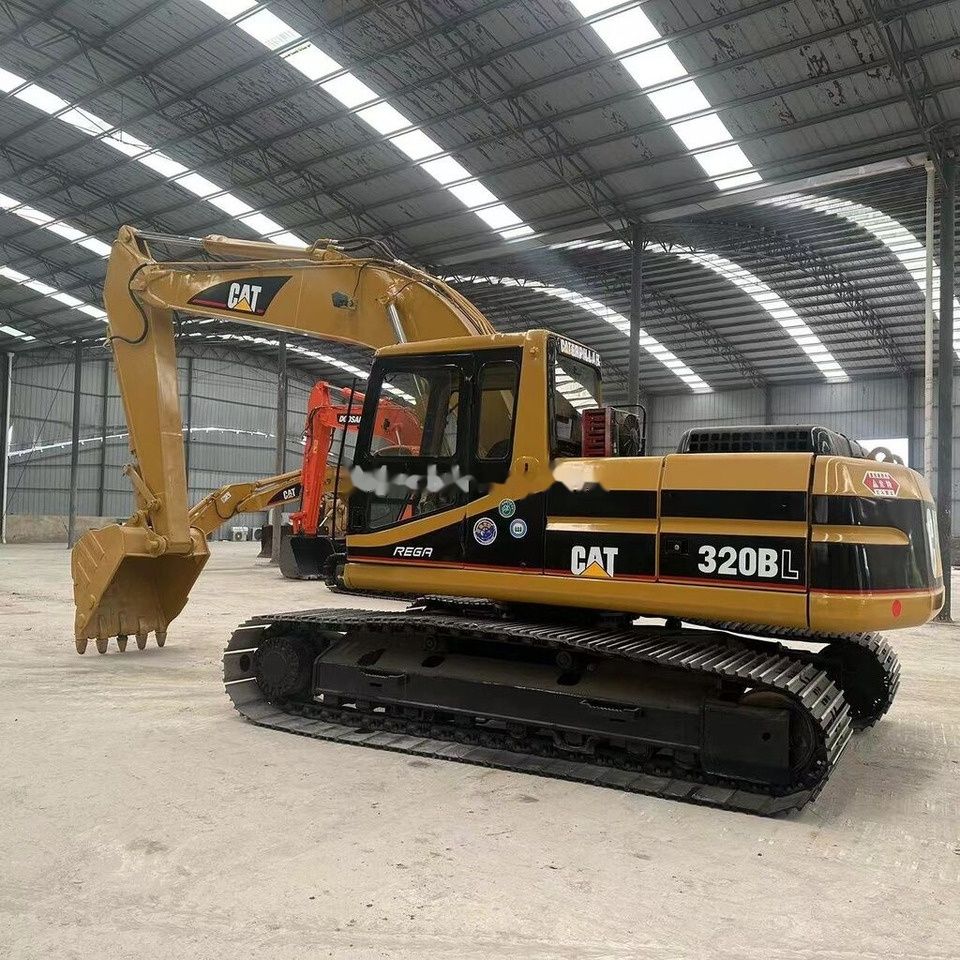 Caterpillar 320BL crawler excavator, side view