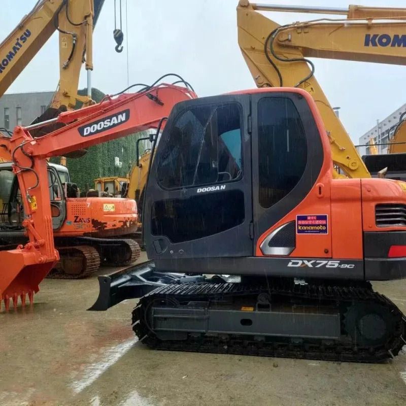 Doosan DX75-9C crawler excavator, side view Doosan DX75-9C crawler excavator, side view