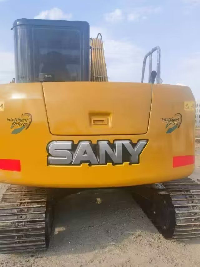 2022 Sany SY75C mini excavator rear view 2022 Sany SY75C mini excavator rear view