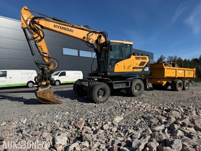 2019 Hyundai HW160 wheel excavator side view 2019 Hyundai HW160 wheel excavator side view