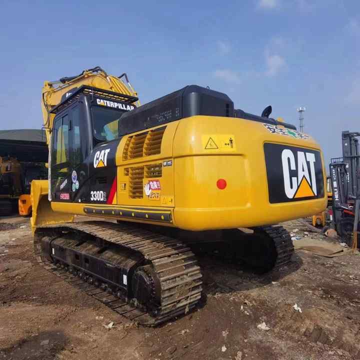 2021 Caterpillar 330D crawler excavator, rear three-quarter view 2021 Caterpillar 330D crawler excavator, rear three-quarter view