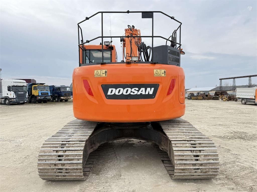 2015 Doosan DX235LCR-5 crawler excavator rear view 2015 Doosan DX235LCR-5 crawler excavator rear view