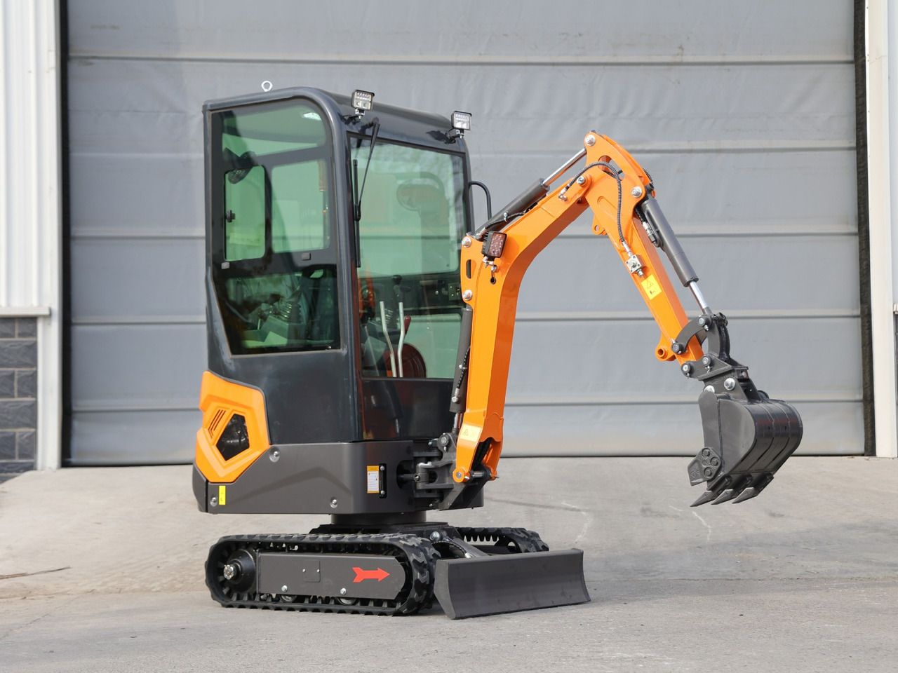 2025 Kubota MB 12-KS H mini excavator, side view