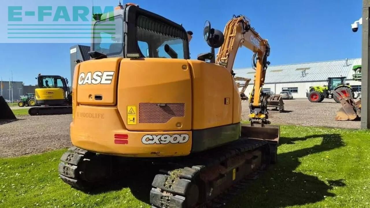 2019 CASE CX90D mini excavator rear view 2019 CASE CX90D mini excavator rear view