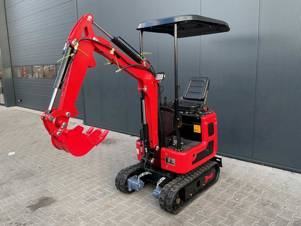 2024 Rhino-Cross R319 mini excavator, front three-quarter view 2024 Rhino-Cross R319 mini excavator, front three-quarter view