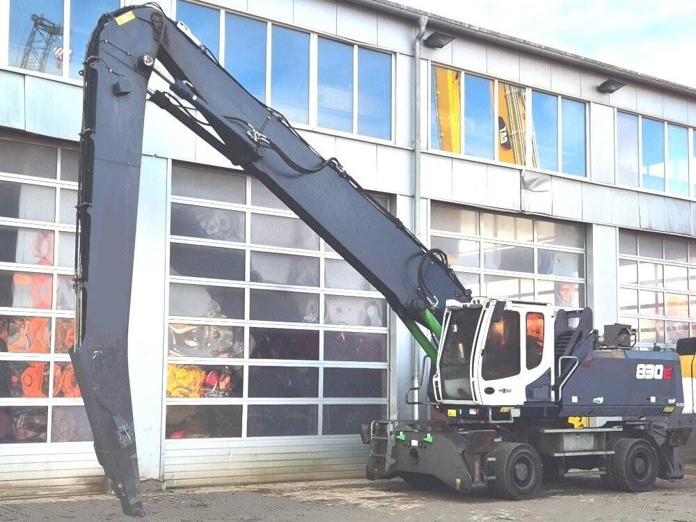 2017 Sennebogen 830E material handler side view