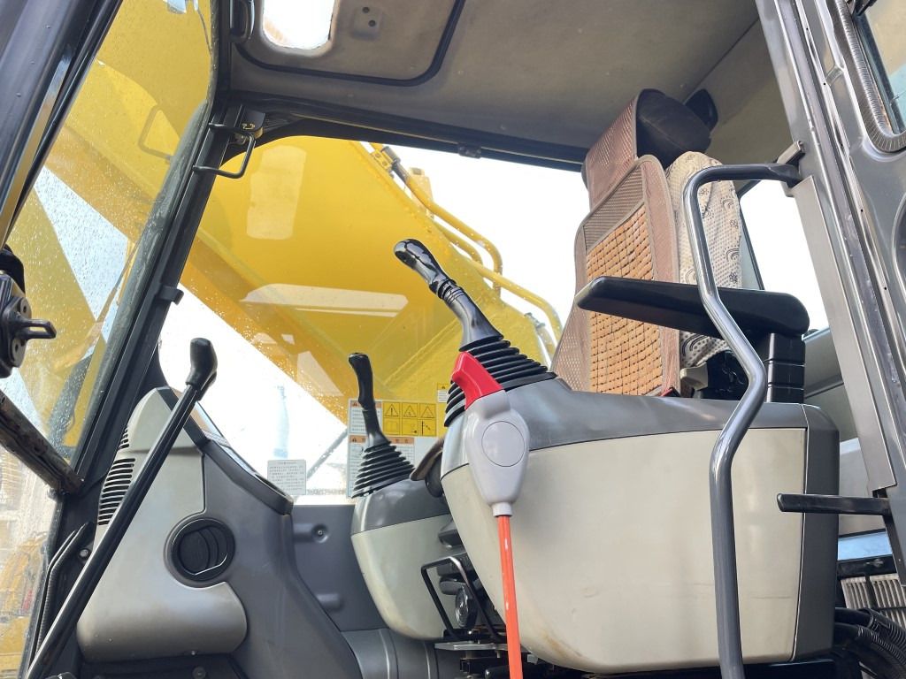 2020 Komatsu PC400 crawler excavator interior view