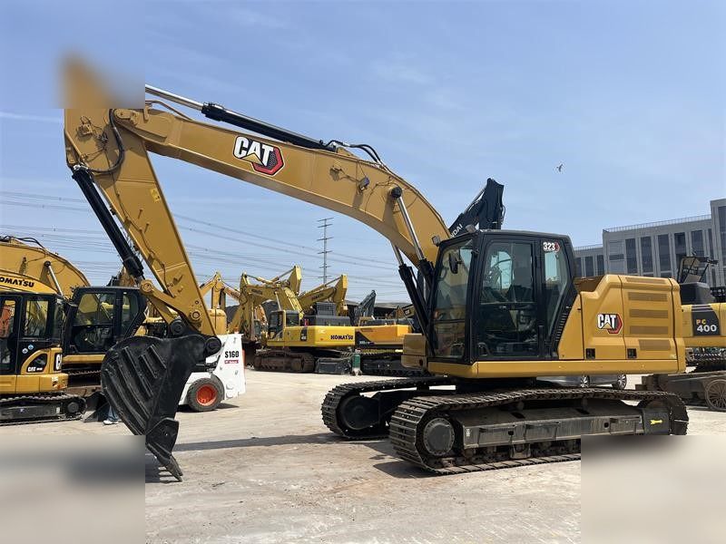 2024 Caterpillar 323 crawler excavator side view 2024 Caterpillar 323 crawler excavator side view