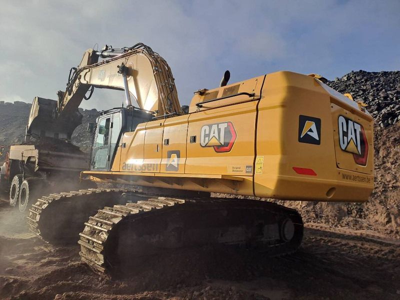 2024 Caterpillar 395 crawler excavator, rear three-quarter view 2024 Caterpillar 395 crawler excavator, rear three-quarter view