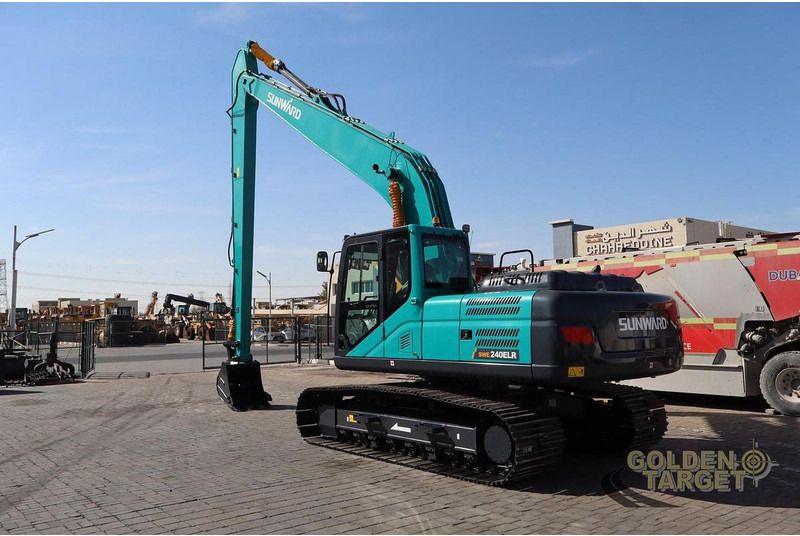 2026 Sunward SWE240ELR excavator, rear three-quarter view 2026 Sunward SWE240ELR excavator, rear three-quarter view
