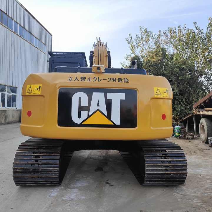 2020 Caterpillar 320D гусеничный экскаватор, вид сзади 2020 Caterpillar 320D гусеничный экскаватор, вид сзади