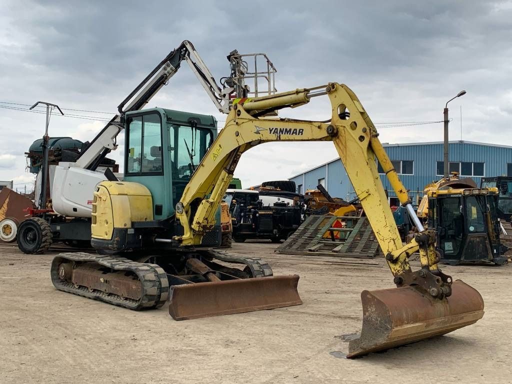 2011 Yanmar VIO50 mini excavator, front three-quarter view 2011 Yanmar VIO50 mini excavator, front three-quarter view
