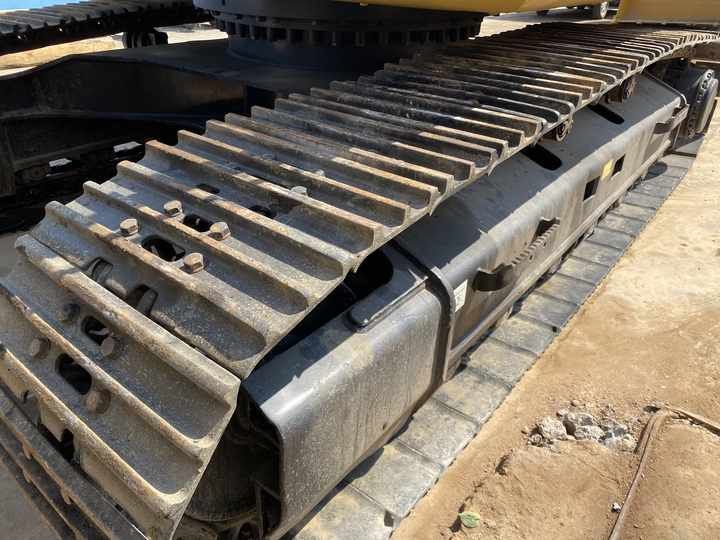 2018 Caterpillar 330DL crawler excavator track assembly 2018 Caterpillar 330DL crawler excavator track assembly