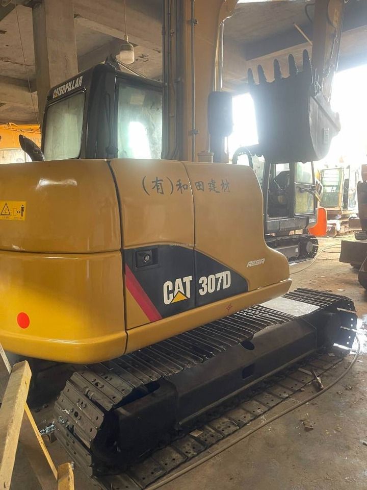 2020 Caterpillar 307D mini excavator, side view 2020 Caterpillar 307D mini excavator, side view
