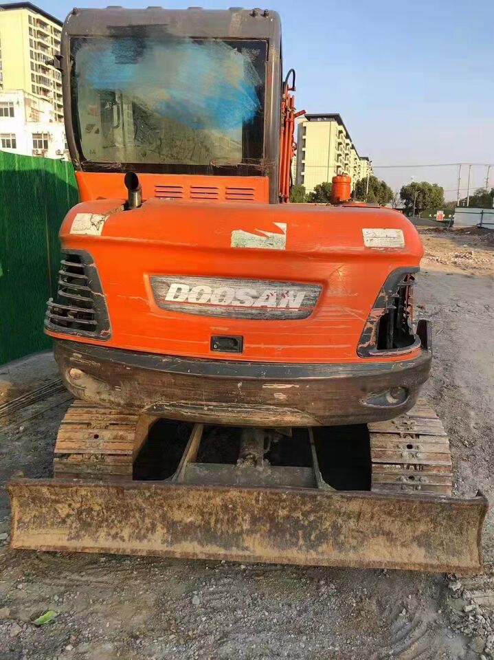 2024 Doosan DX60 mini excavator rear view 2024 Doosan DX60 mini excavator rear view
