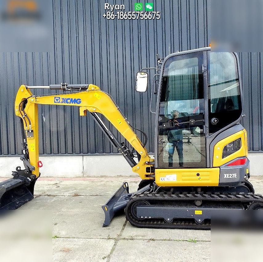 2025 XCMG XE27E mini excavator side view 2025 XCMG XE27E mini excavator side view