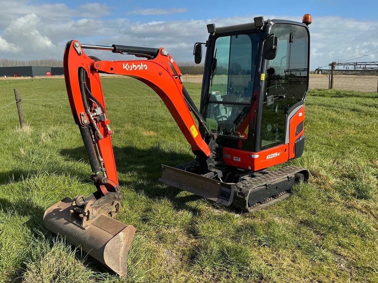 2021 Kubota KX019-4 mini excavator, front three-quarter view