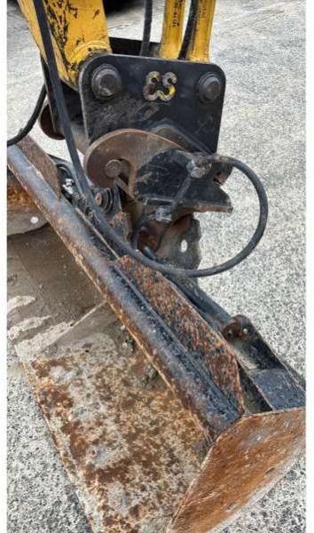 2021 Komatsu PW98MR-11E0 wheel excavator attachment detail