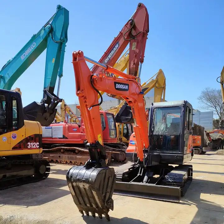 2018 Doosan DX60 crawler excavator, front view