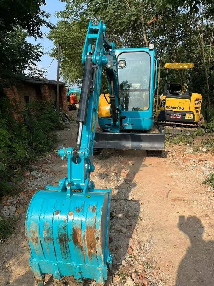 2022 Kubota U35 mini excavator, front view 2022 Kubota U35 mini excavator, front view